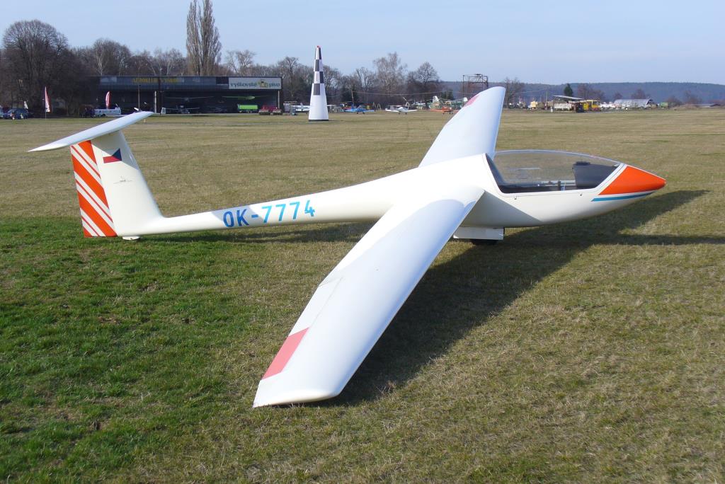2017, po čtvrtstoletí opět létáme s AK jednosicem na navijáku.
