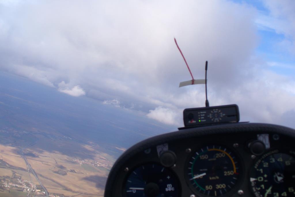 Kameňáko-termicko-akrobatický první provoz roku 2017.